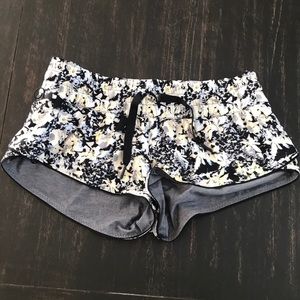 Lululemon reversible shorts